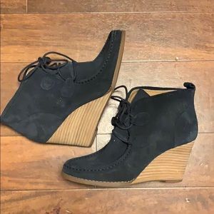 Lucky Brand blue suede leather wedge ankle boots